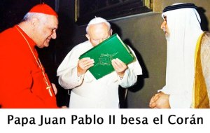 Juan Pablo II besa el Corán